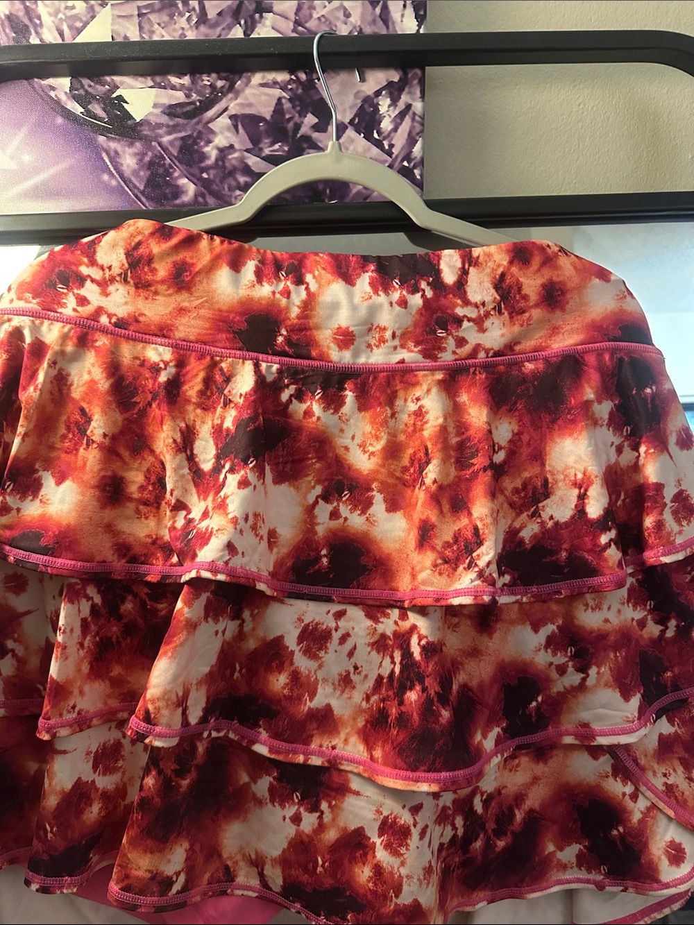 Ideology Multi-Tone Tiered Ruffle Skort in Red, Burgundy & Pink